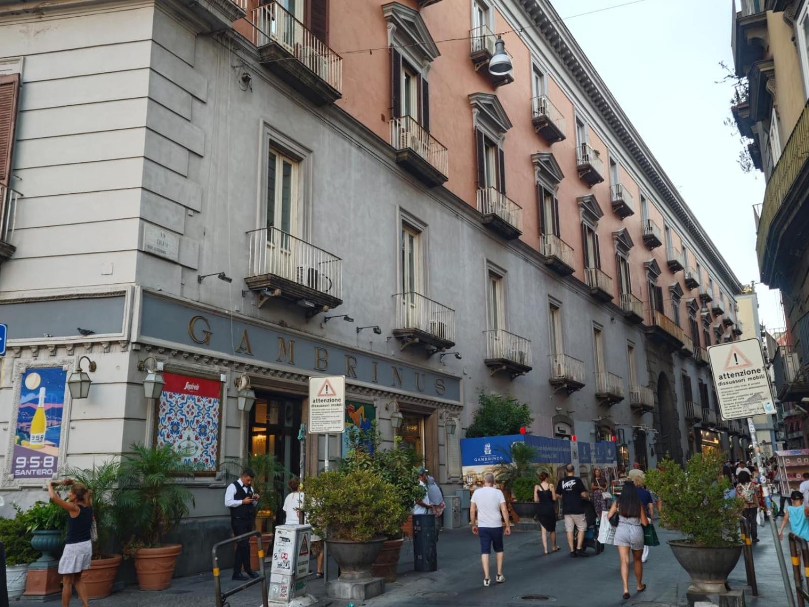 La Casetta Di Antonella Centro Storico Chiaia Naples